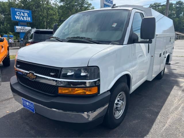 2024 Chevrolet Express Cutaway 3500 Base