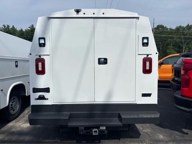 2024 Chevrolet Express Cutaway 3500 Base