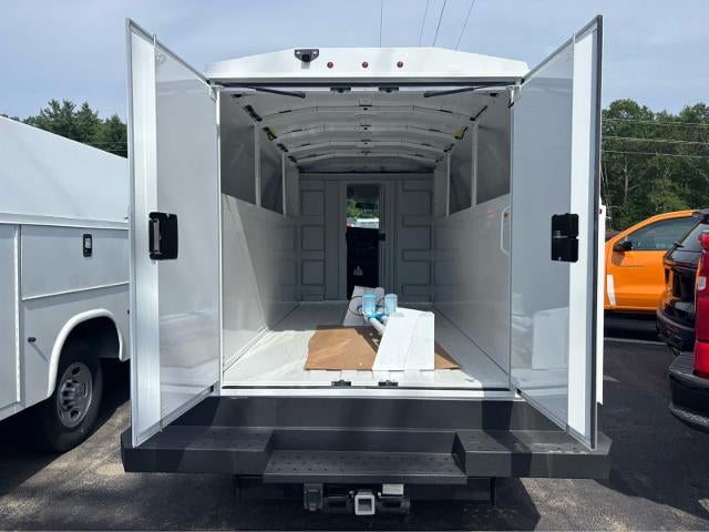 2024 Chevrolet Express Cutaway 3500 Base
