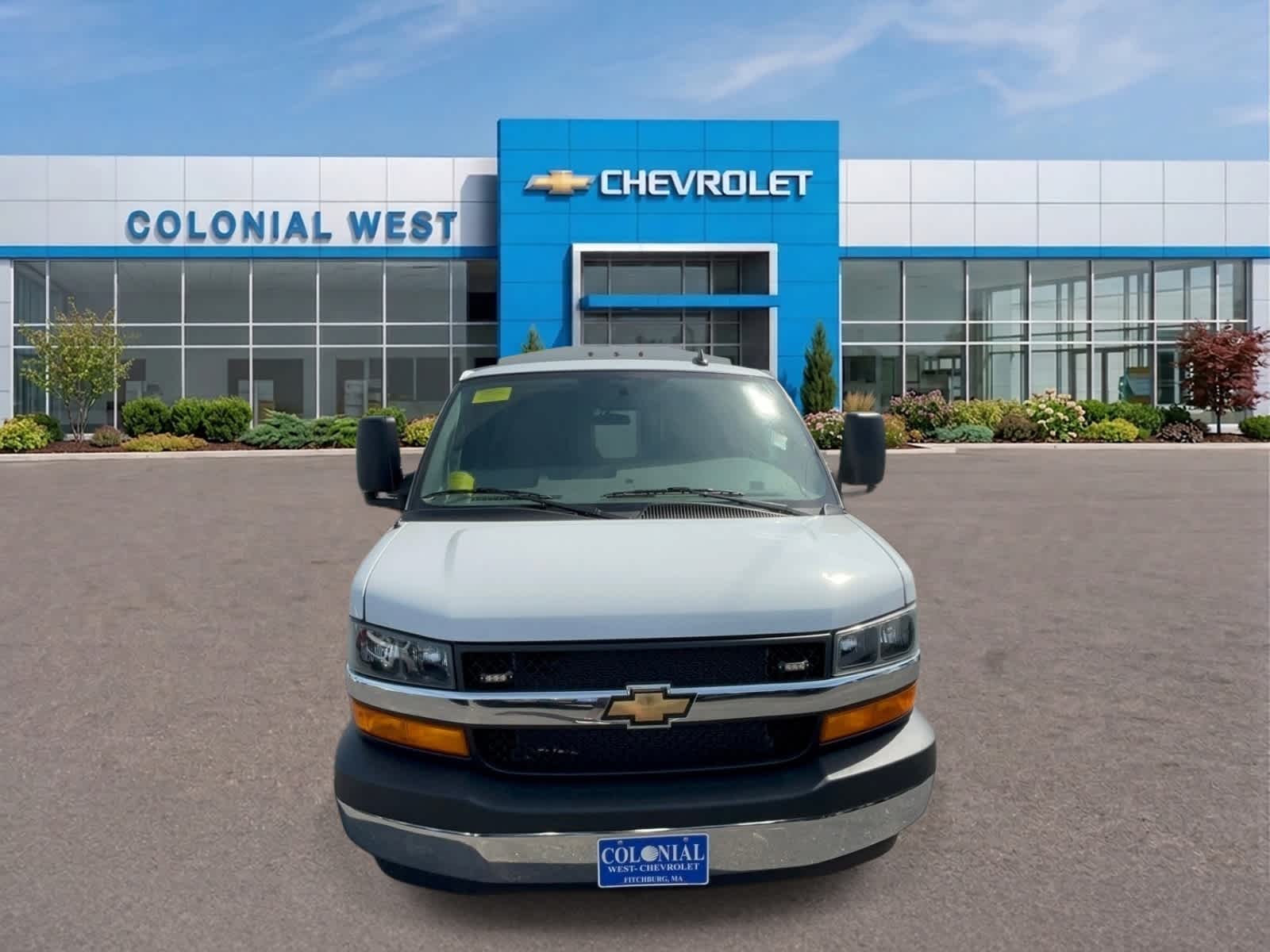 2024 Chevrolet Express Cutaway 3500 Base