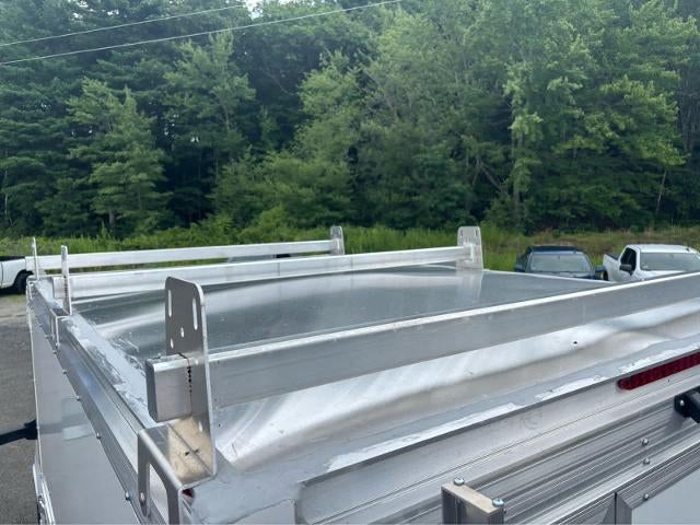 2025 Chevrolet Express Cutaway 3500 Base