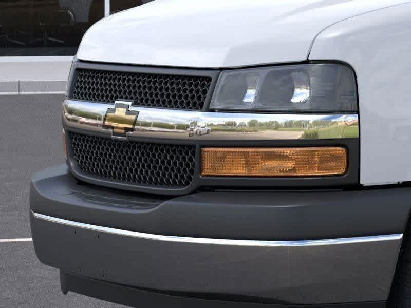 2025 Chevrolet Express Cargo Base