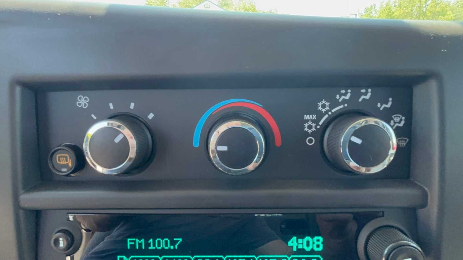 2025 Chevrolet Express Cargo Base