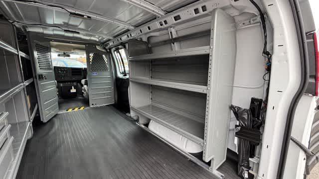 2025 Chevrolet Express Cargo Base