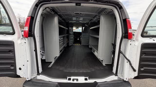 2025 Chevrolet Express Cargo Base