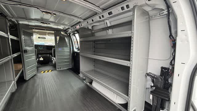 2025 Chevrolet Express Cargo Base