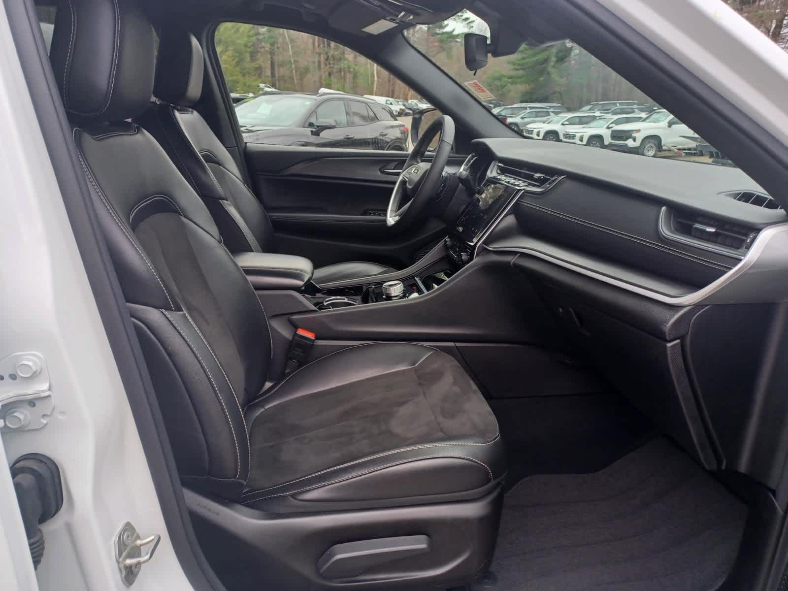 2023 Jeep Grand Cherokee Altitude 4x4