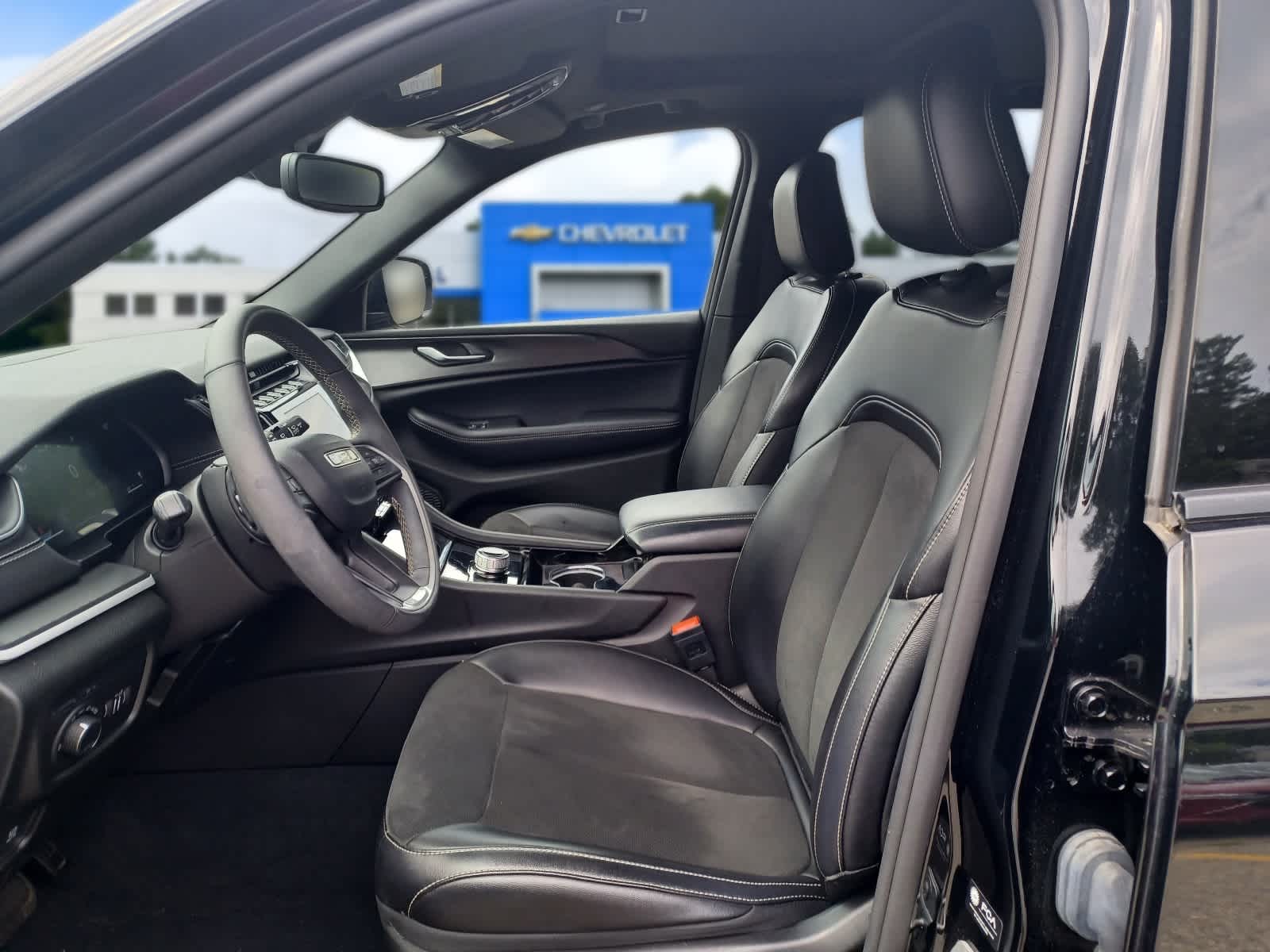 2023 Jeep Grand Cherokee Altitude 4x4