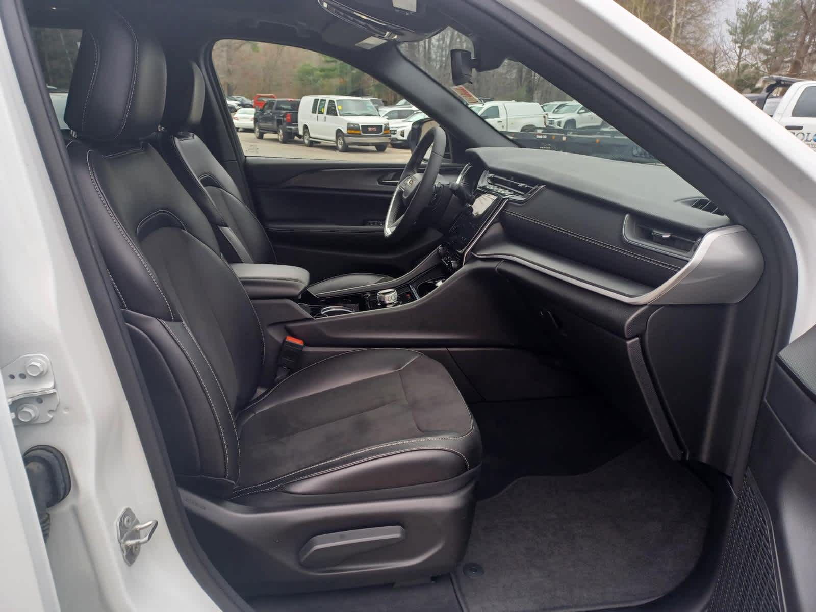 2023 Jeep Grand Cherokee Altitude 4x4