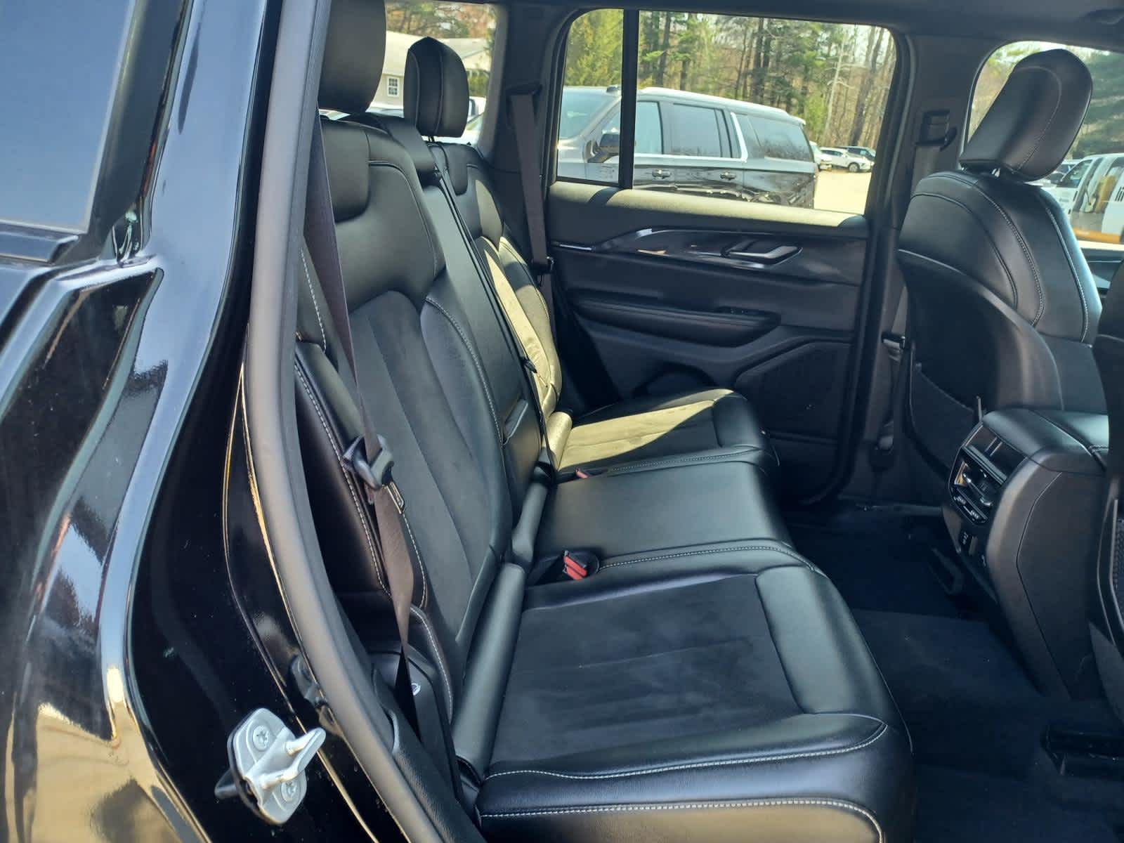 2023 Jeep Grand Cherokee Altitude 4x4