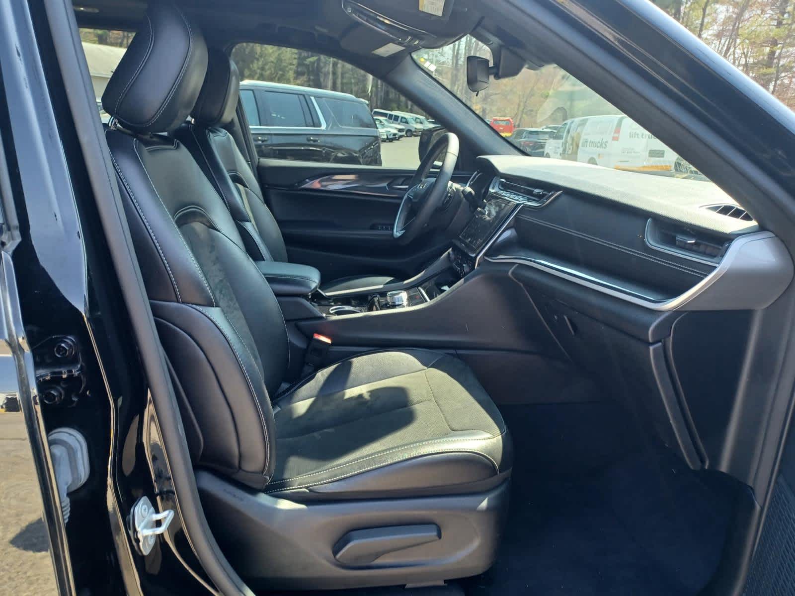 2023 Jeep Grand Cherokee Altitude 4x4