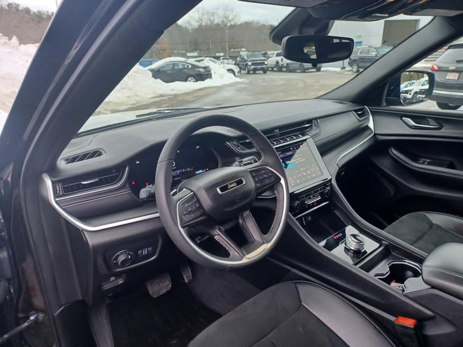 2024 Jeep Grand Cherokee L Altitude