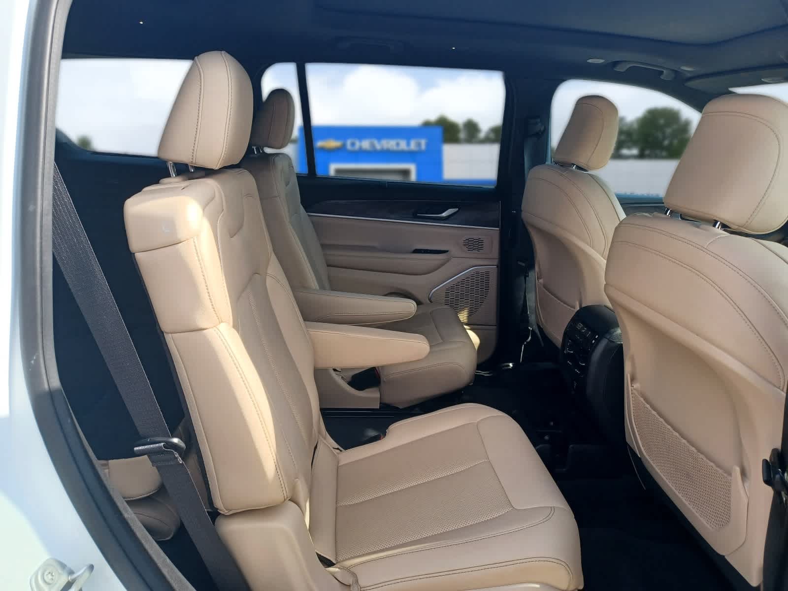2023 Jeep Grand Cherokee L Limited 4x4