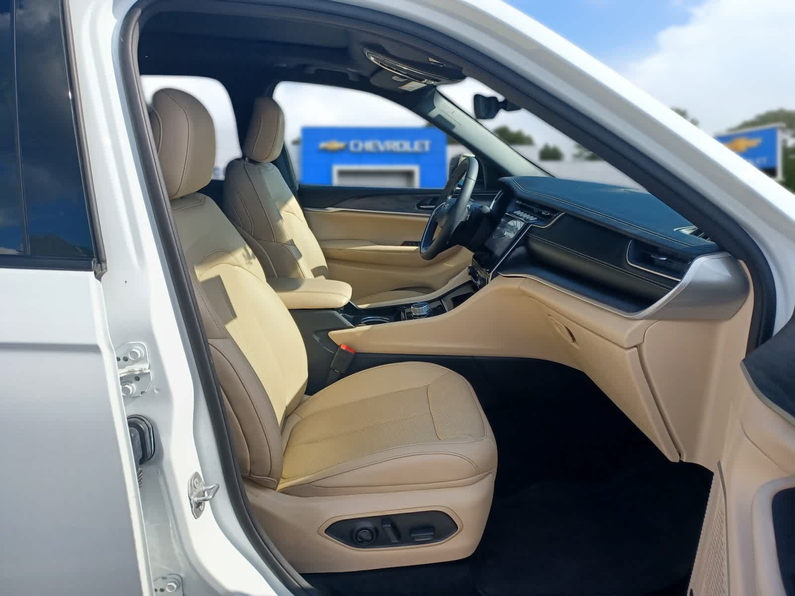 2023 Jeep Grand Cherokee L Limited 4x4