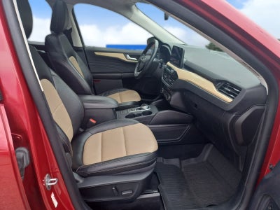 2022 Ford Escape Titanium Hybrid