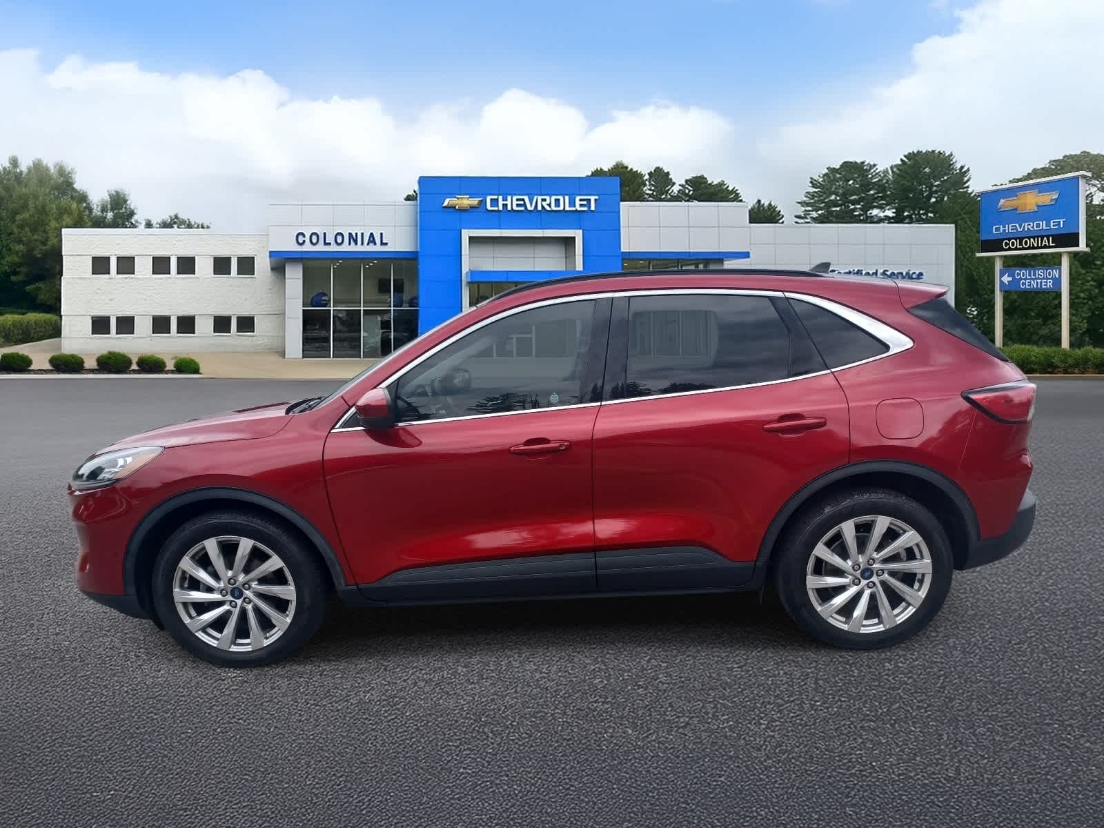 2022 Ford Escape Titanium Hybrid