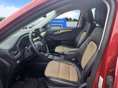 2022 Ford Escape Titanium Hybrid
