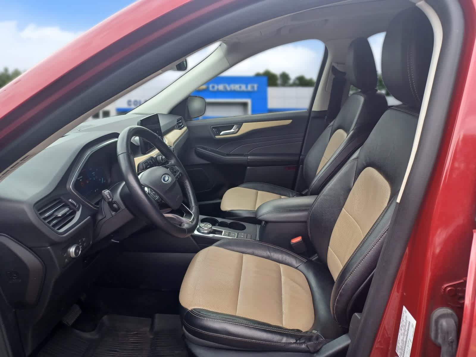2022 Ford Escape Titanium Hybrid