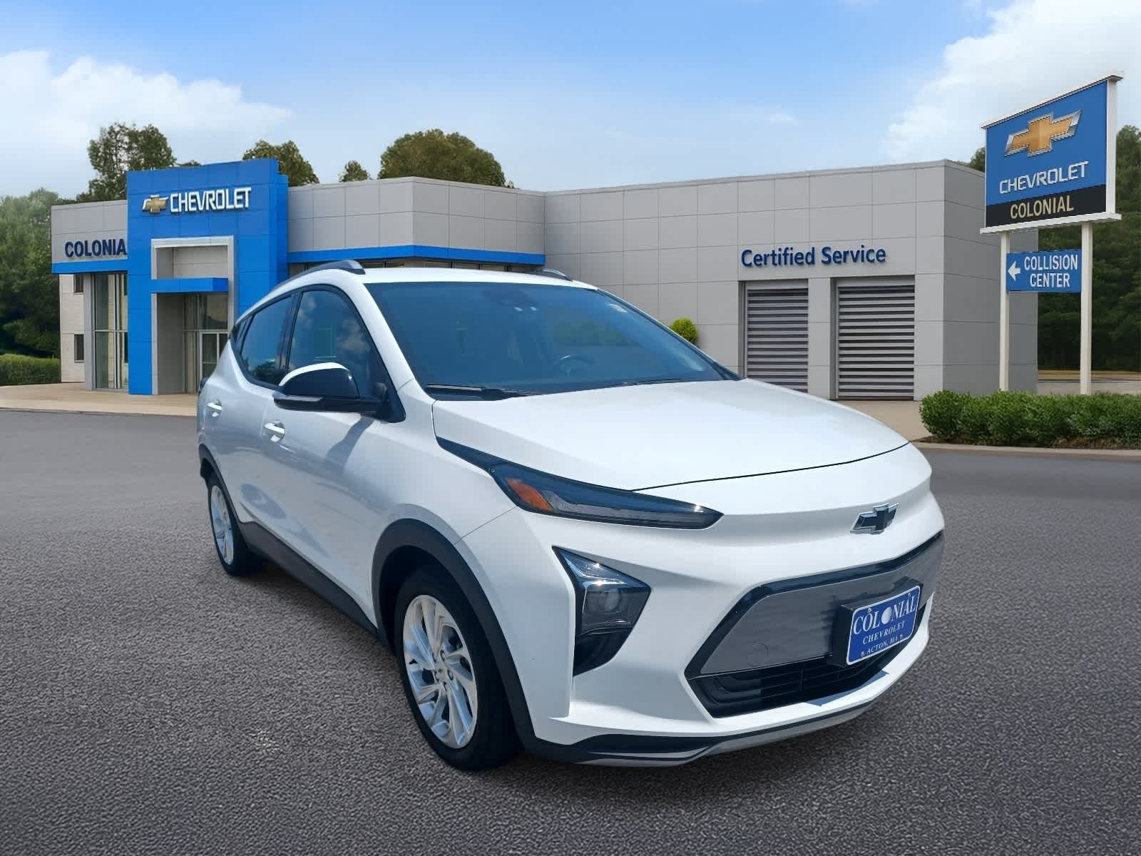 Used 2023 Chevrolet Bolt EUV LT with VIN 1G1FY6S07P4208049 for sale in Acton, MA