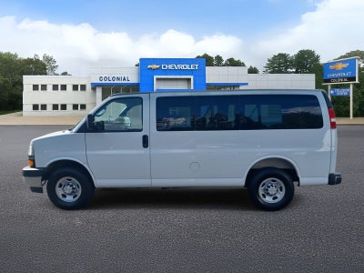 2025 Chevrolet Express Passenger 3500 1LS