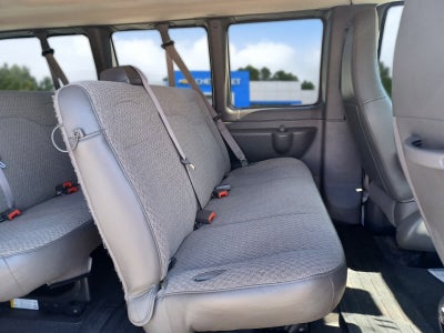 2025 Chevrolet Express Passenger 1LT