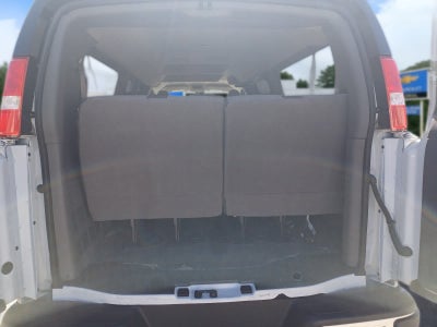2025 Chevrolet Express Passenger 1LT