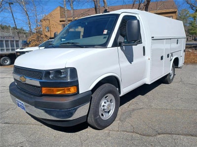 2024 Chevrolet Express Cutaway 3500 1WT