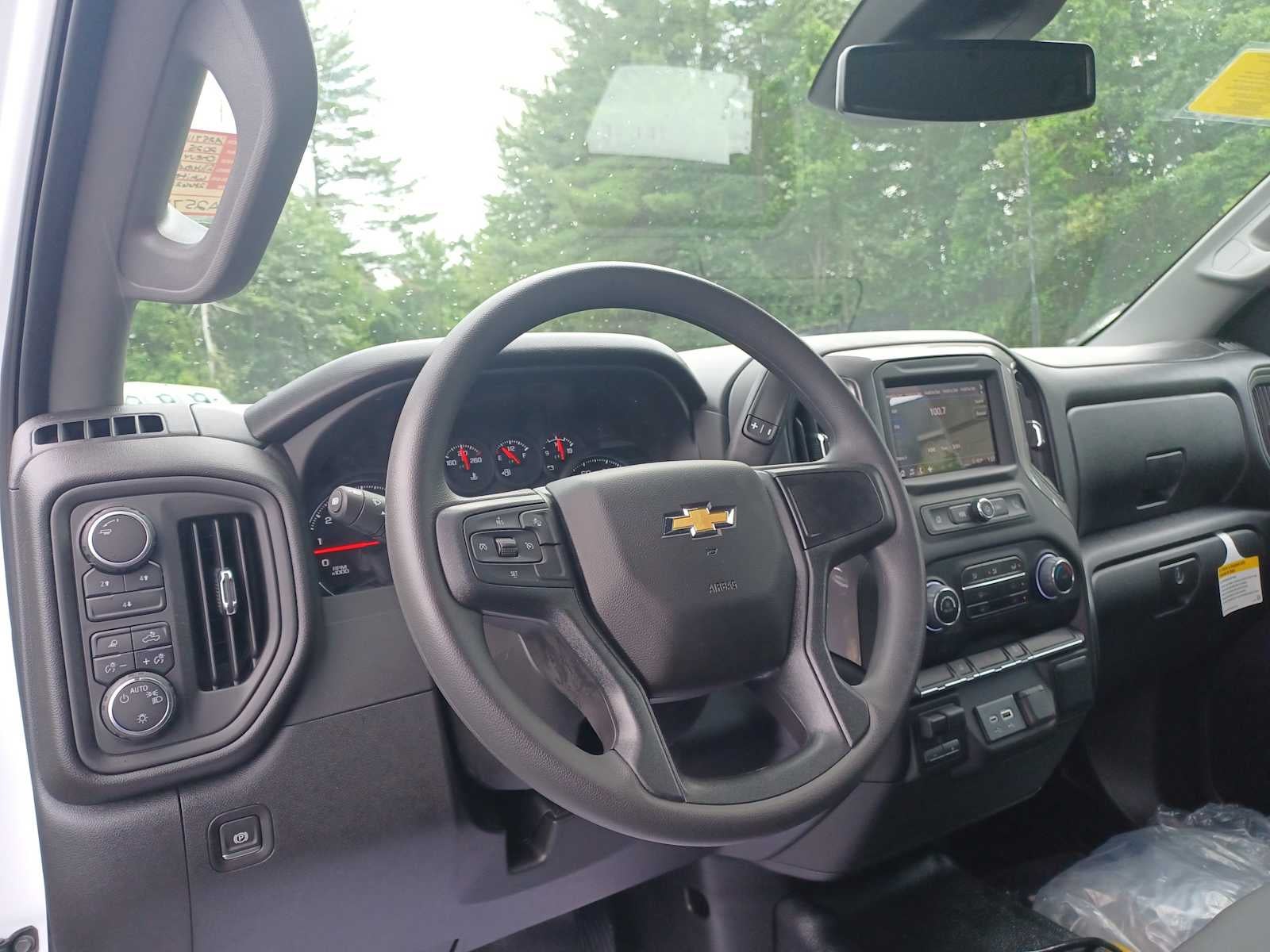 2025 Chevrolet Silverado 3500 HD Chassis Cab Work Truck