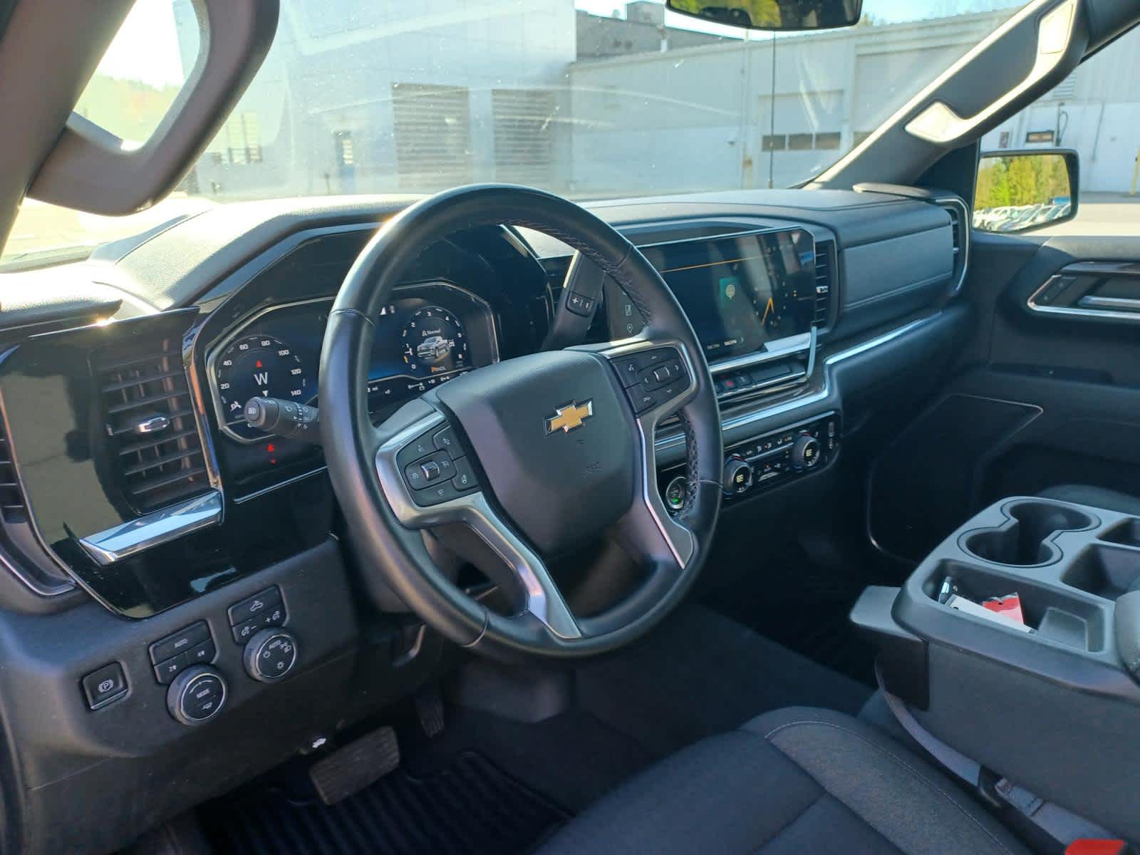 2023 Chevrolet Silverado 1500 LT (2FL)