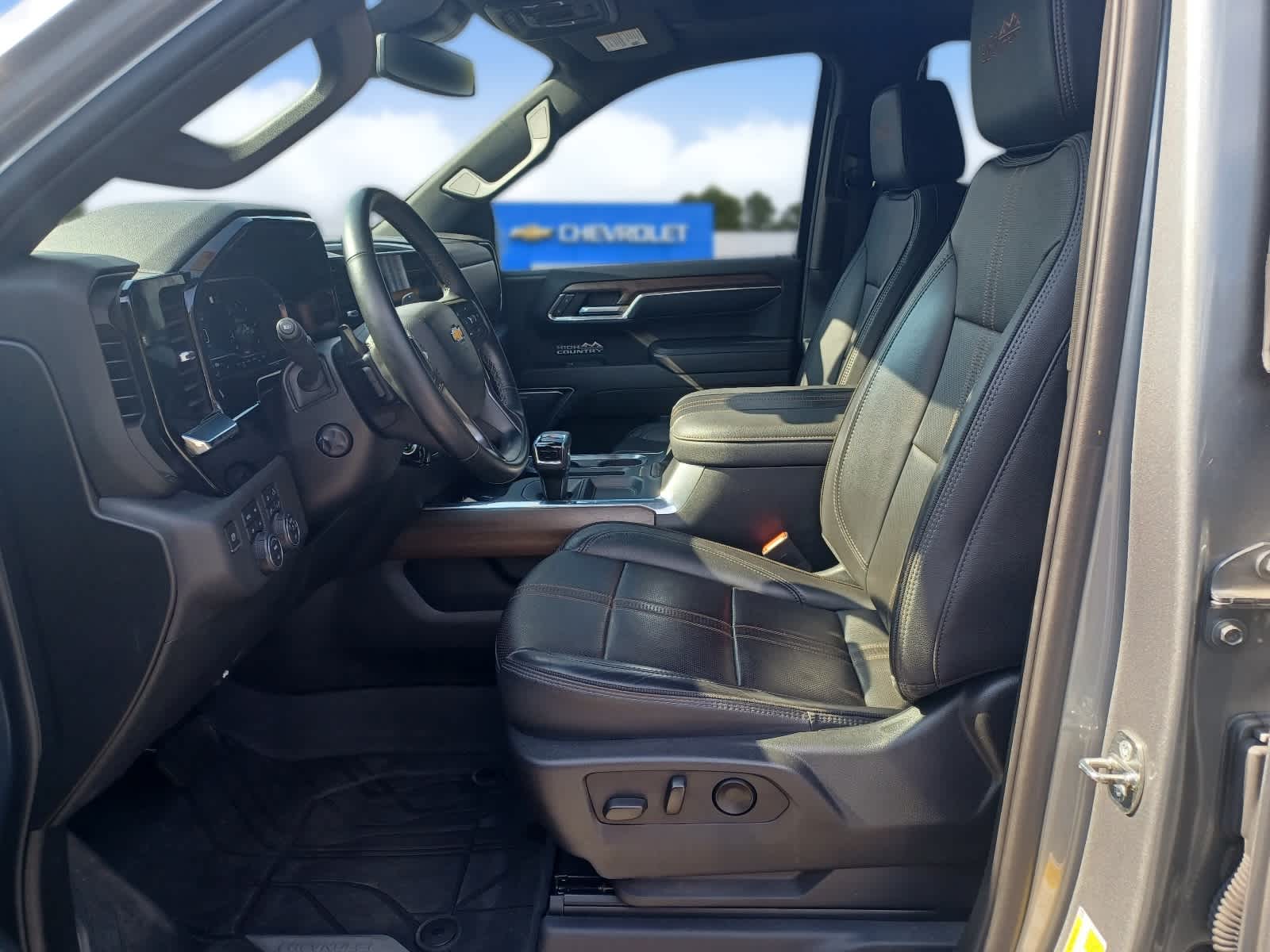 2023 Chevrolet Silverado 1500 High Country