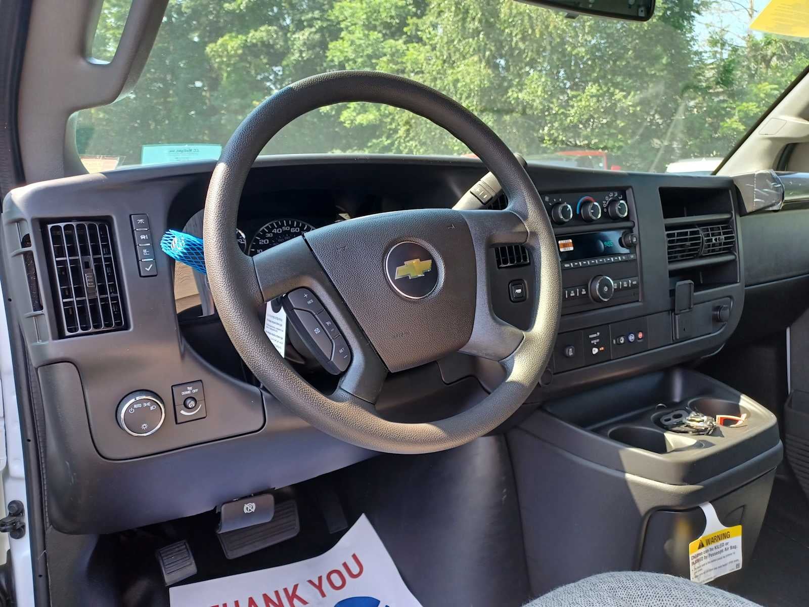 2025 Chevrolet Express Cargo 2500 WT