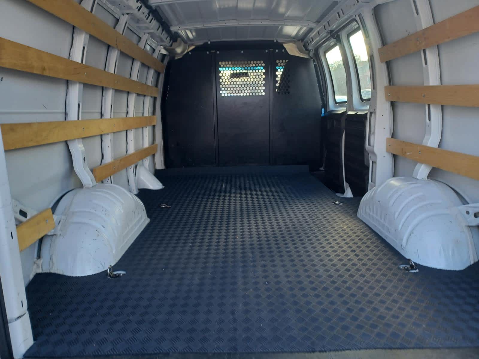 2023 Chevrolet Express Cargo 2500 WT