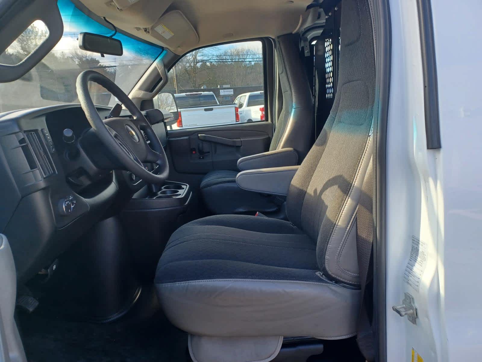 2023 Chevrolet Express Cargo 2500 WT