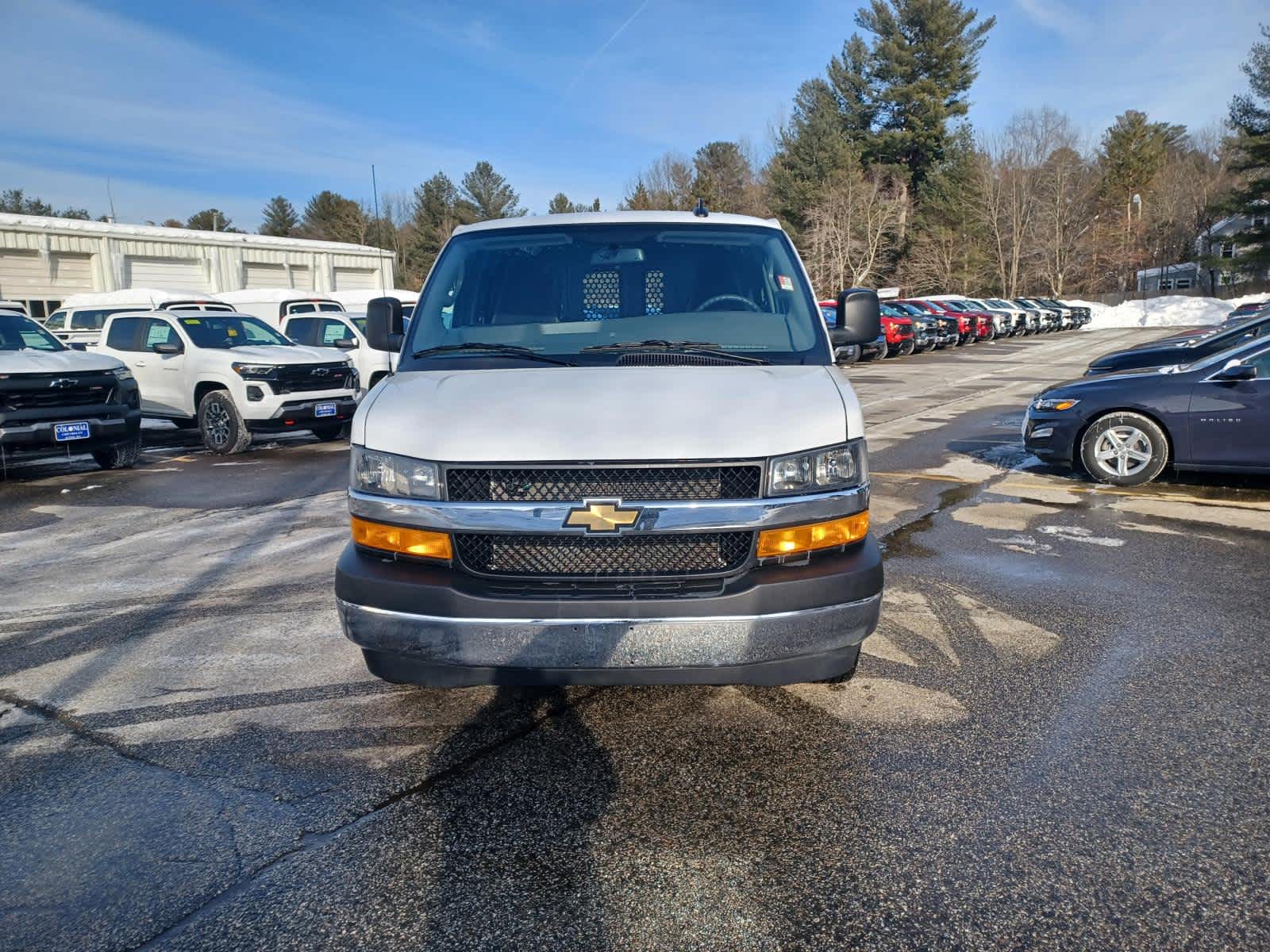 2024 Chevrolet Express Cargo 2500 WT