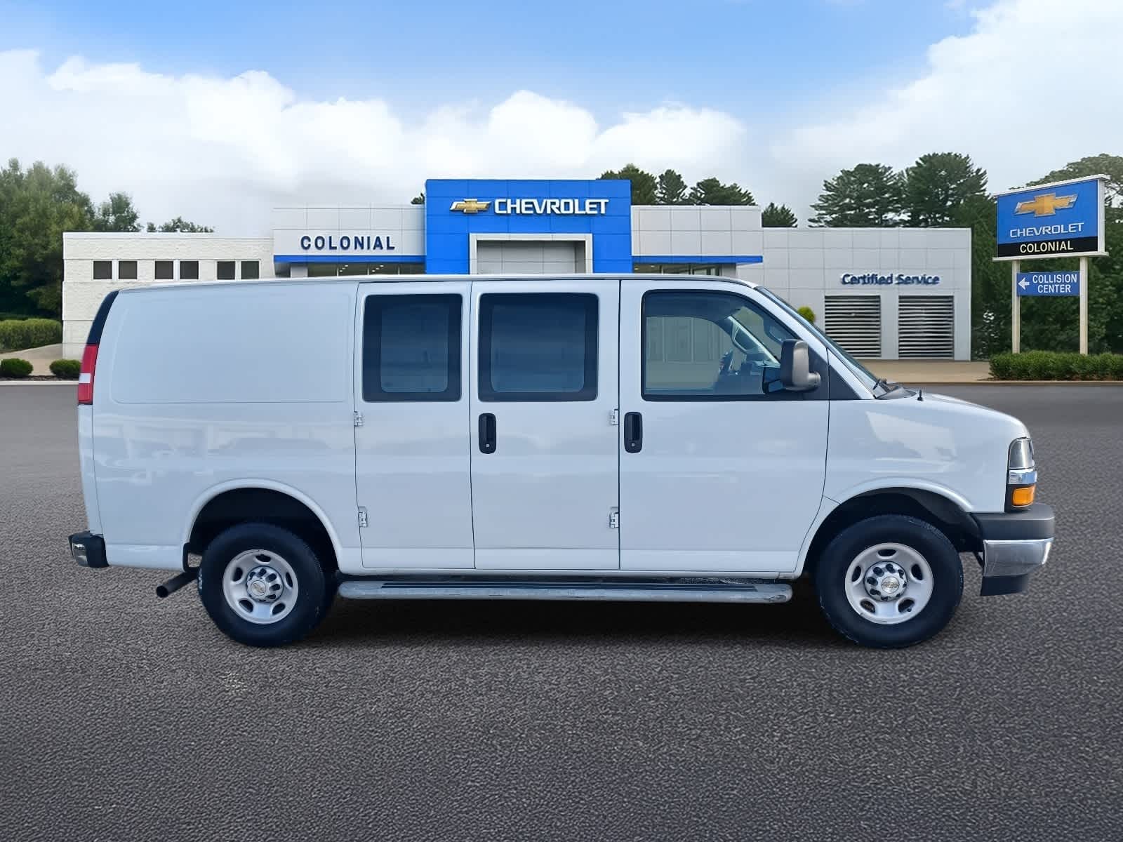 2024 Chevrolet Express Cargo 2500 WT