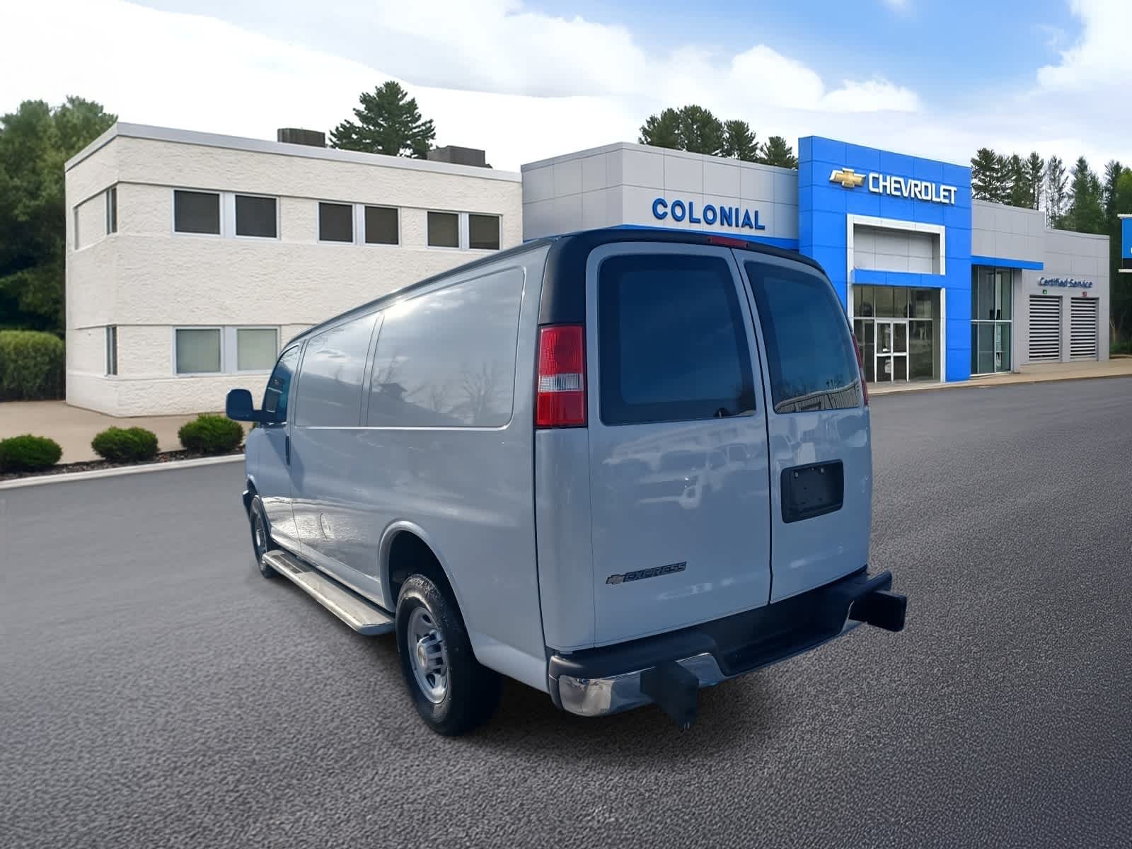 2024 Chevrolet Express Cargo 2500 WT