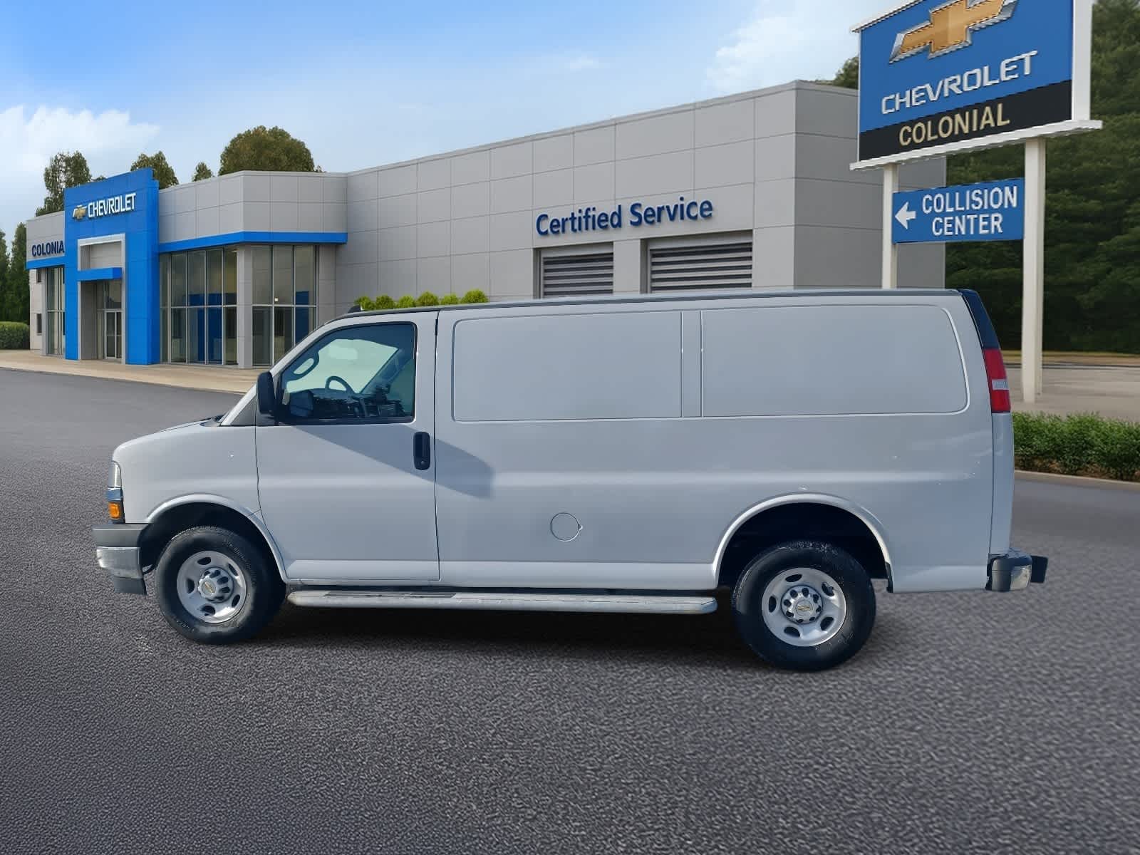 2024 Chevrolet Express Cargo 2500 WT