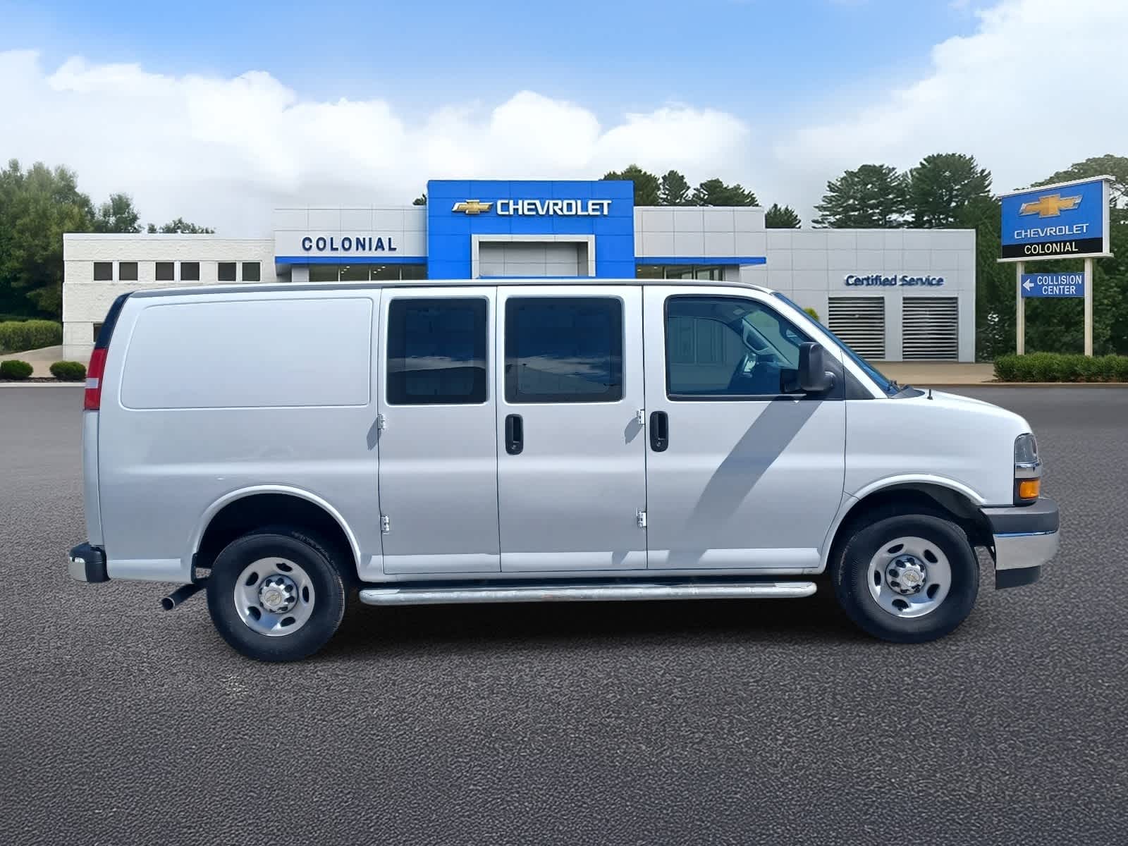 2024 Chevrolet Express Cargo 2500 WT