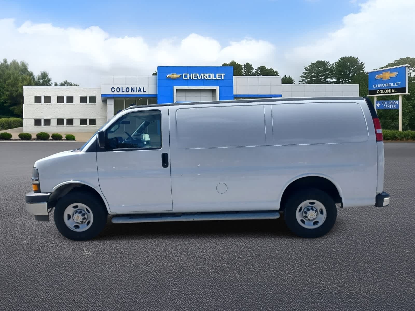 2024 Chevrolet Express Cargo 2500 WT
