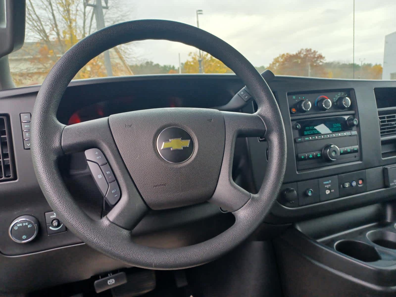 2022 Chevrolet Express Cargo 2500 WT