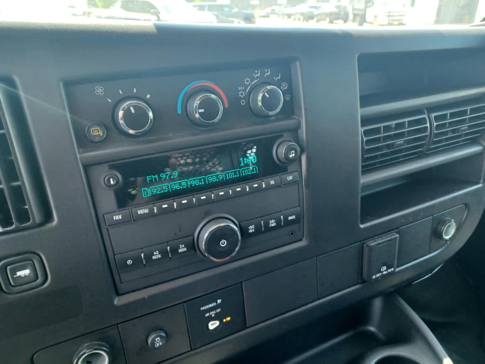2024 Chevrolet Express Cargo 2500 WT