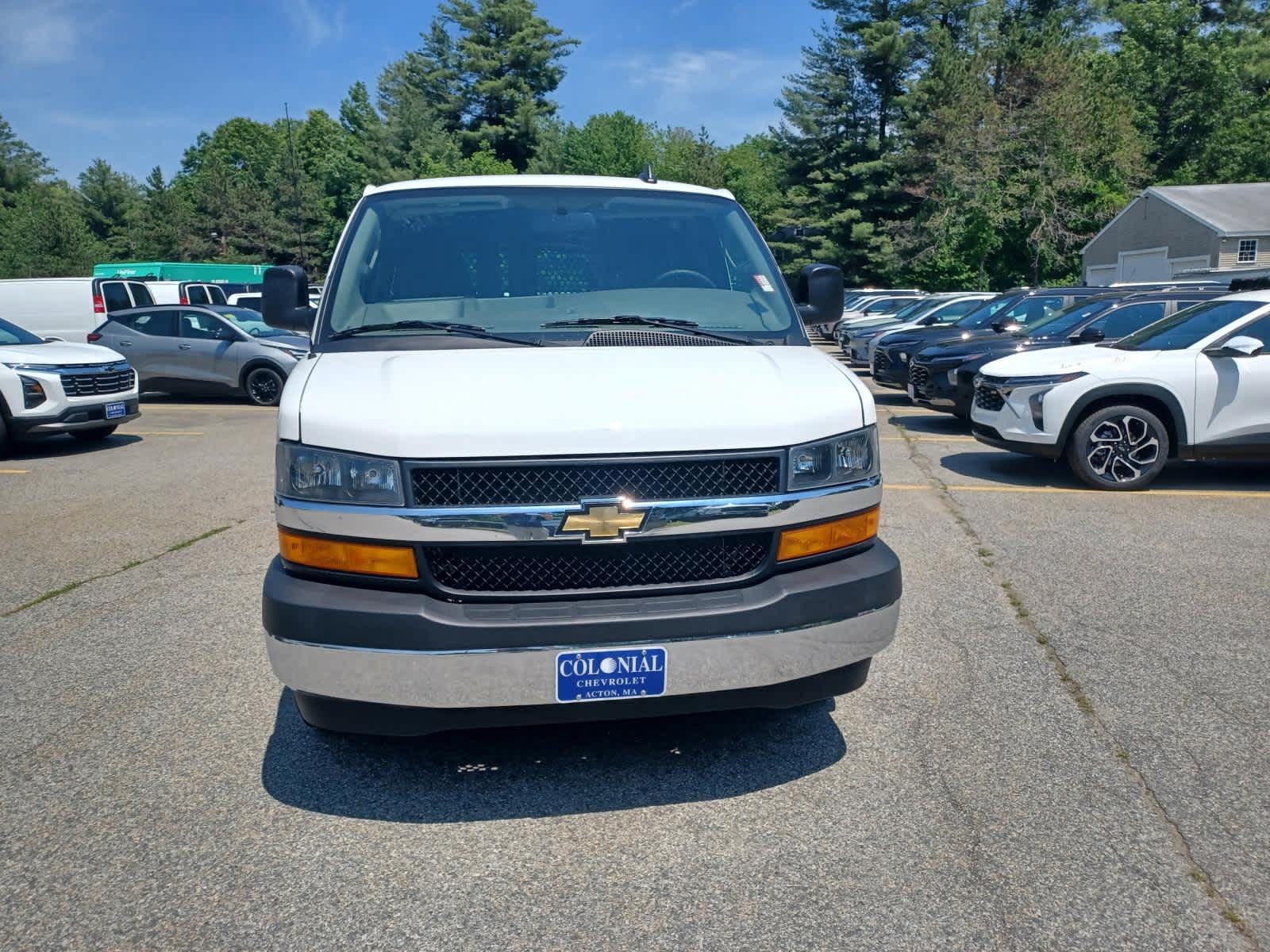 2024 Chevrolet Express Cargo 2500 WT