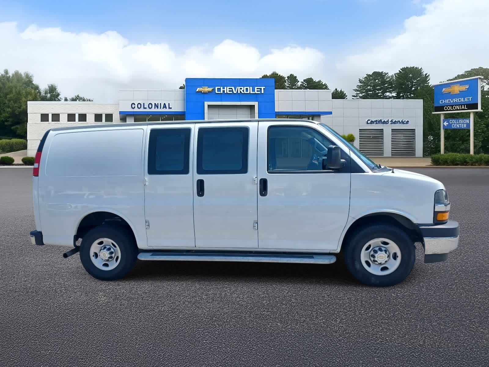 2024 Chevrolet Express Cargo 2500 WT
