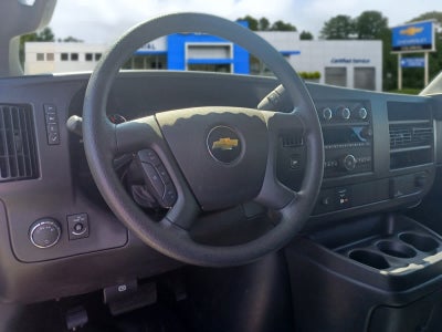 2025 Chevrolet Express Cargo WT