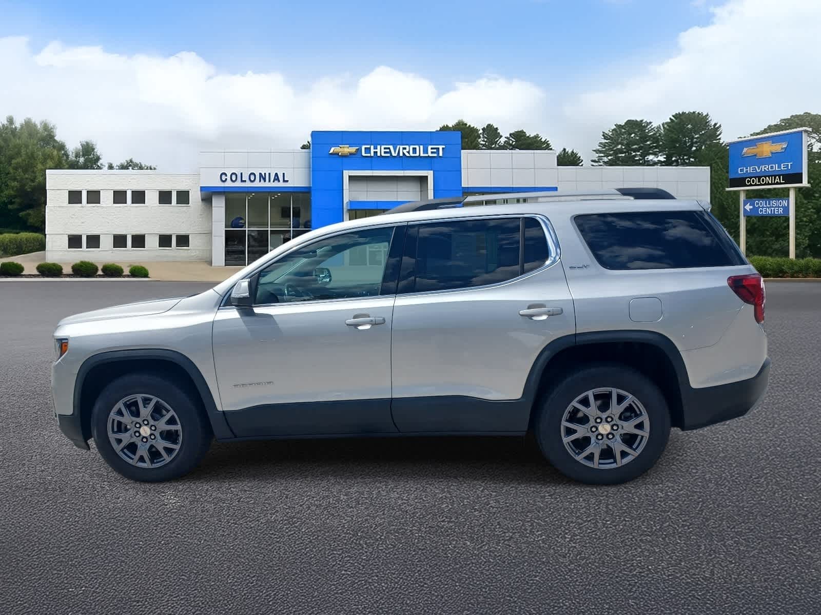 2020 GMC Acadia SLT