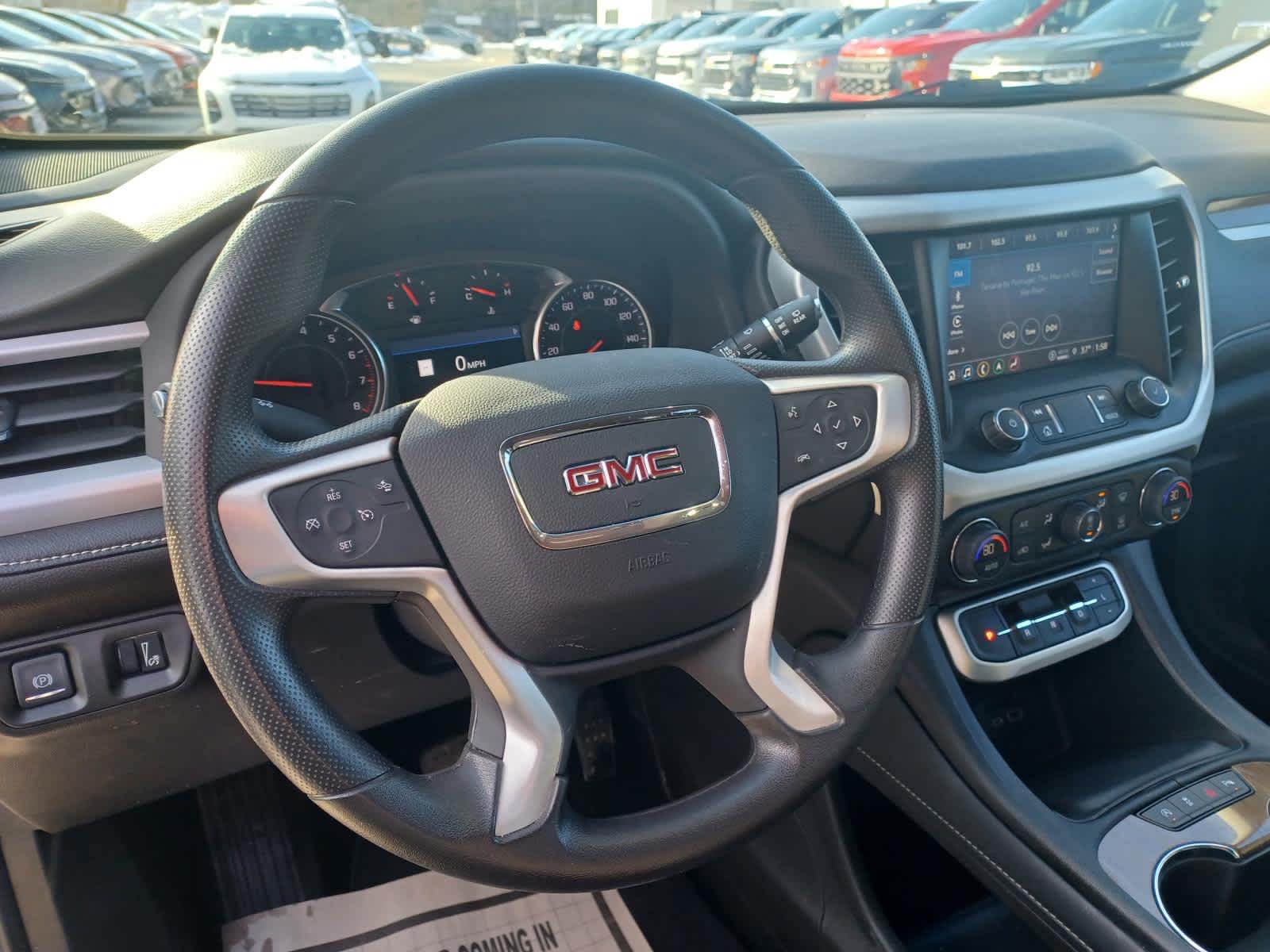 2023 GMC Acadia SLE