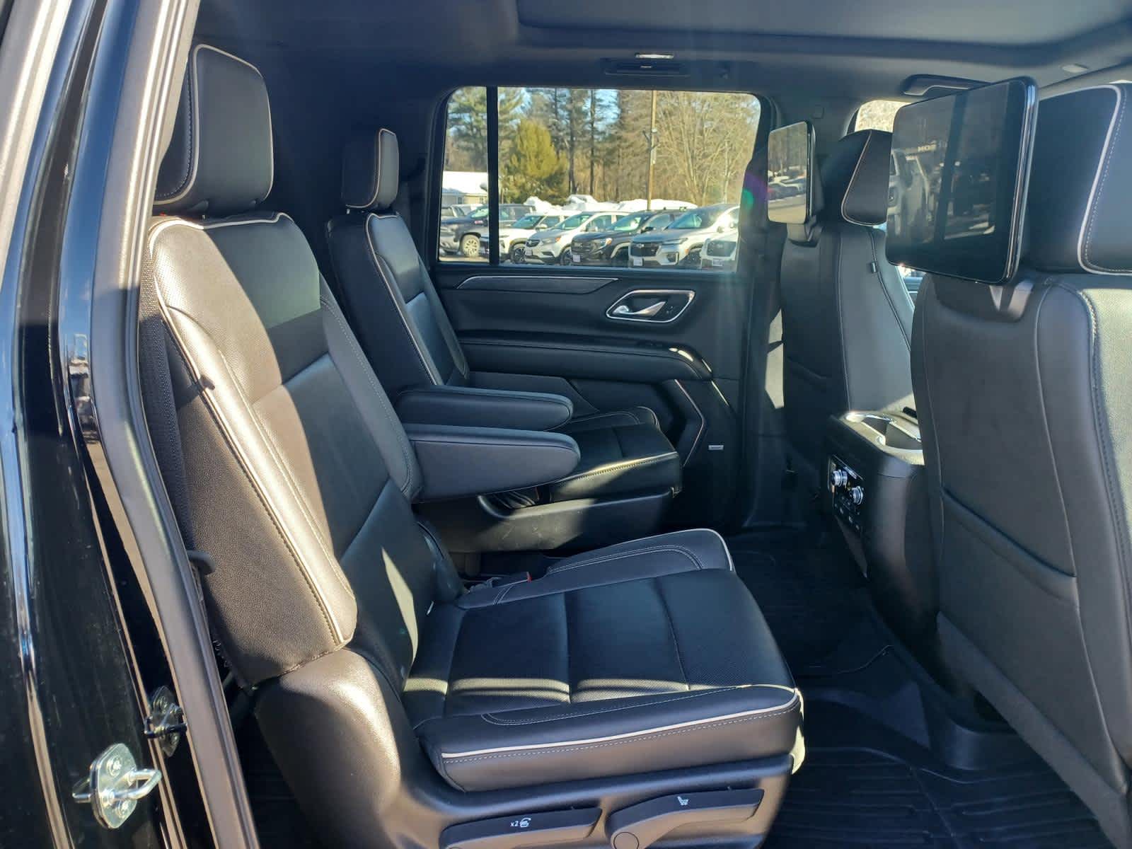 2022 GMC Yukon XL SLT
