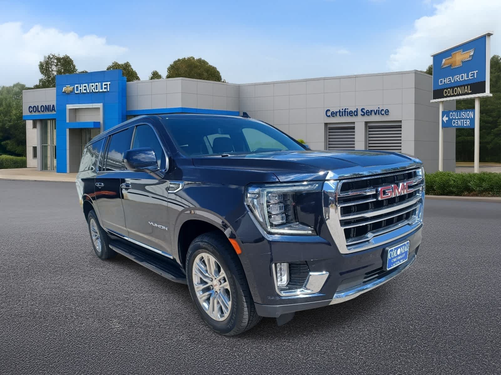 2023 GMC Yukon XL SLT