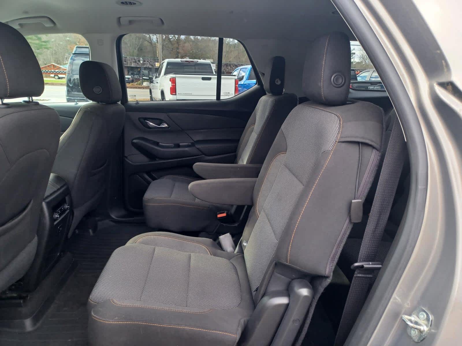 2018 Chevrolet Traverse LT Cloth