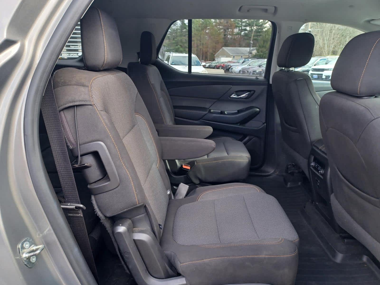 2018 Chevrolet Traverse LT Cloth